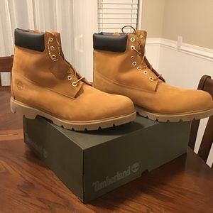 🥾 NEW IN BOX TIMBERLAND CLASSIC 6 inch BOOTS